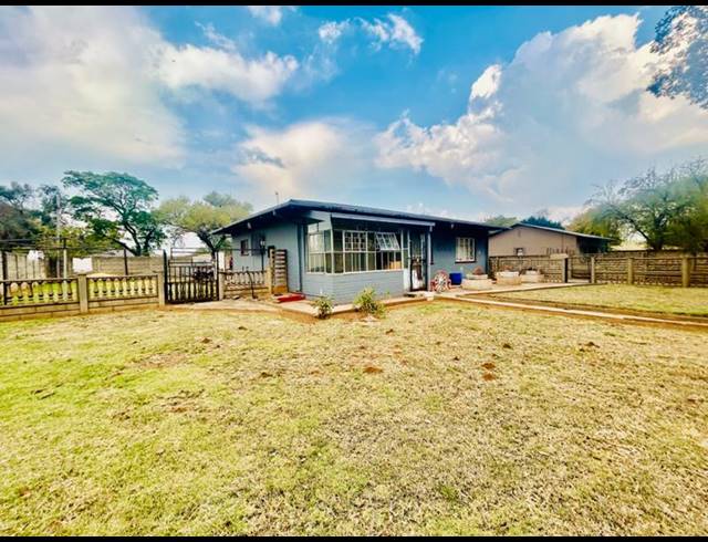 4 BEDROOM HOUSE FOR SALE IN VANDERBIJLPARK CW 3